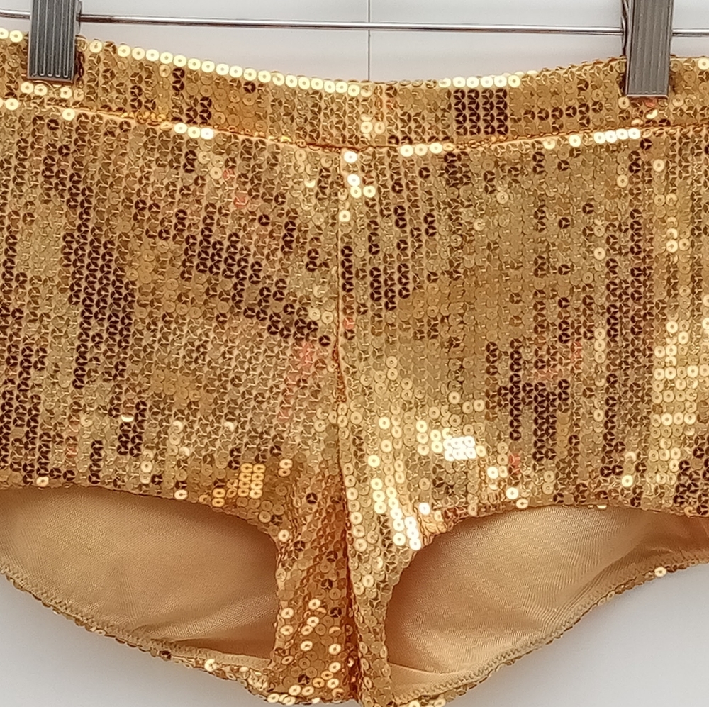 Body Rage brand. Med, lined Gold Sequined Booty Shorts. Festival Wear🌼 So cute!